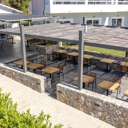 호텔 La Maison Corfu - Adults Only 3*