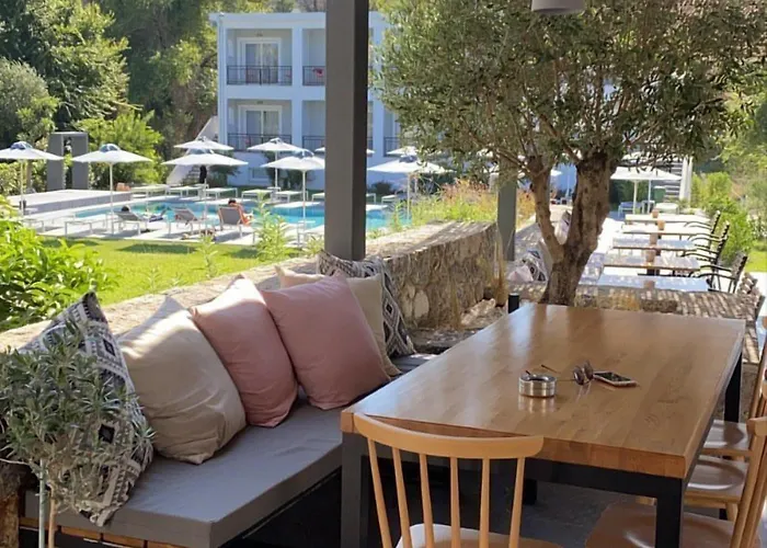 Отель La Maison Corfu - Adults Only